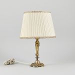 1068 4331 TABLE LAMP